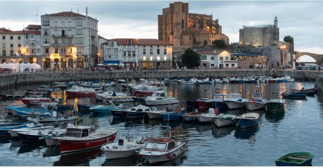 Jmca Hotell Castro Urdiales Eksteriør bilde
